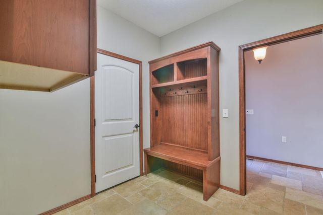 1509 W Hickory St, Haysville, KS 67060