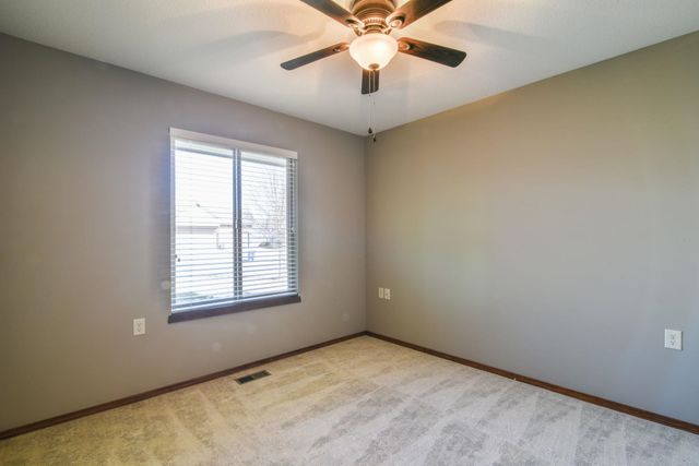 1509 W Hickory St, Haysville, KS 67060