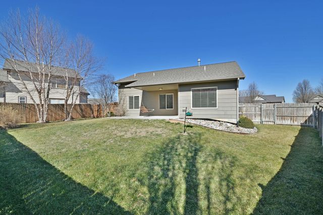 1509 W Hickory St, Haysville, KS 67060