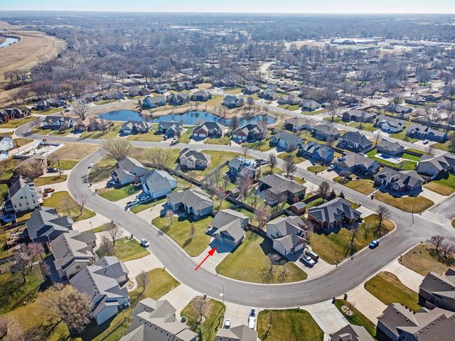 1509 W Hickory St, Haysville, KS 67060