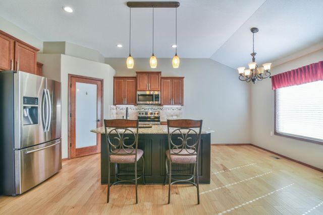 1509 W Hickory St, Haysville, KS 67060