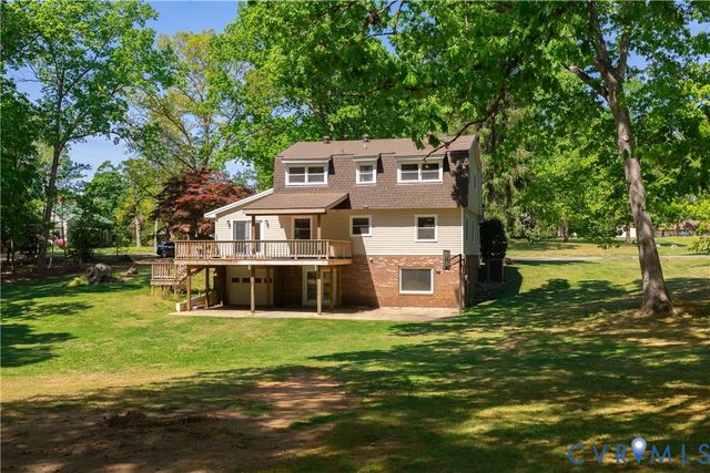 8901 Green St, Amelia Courthouse, VA 23002