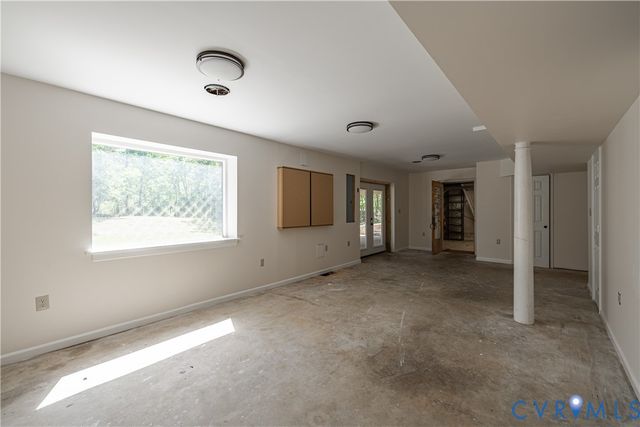 8901 Green St, Amelia Courthouse, VA 23002