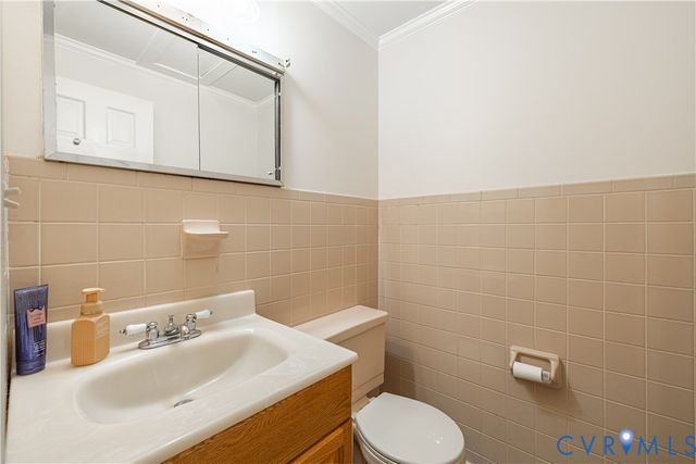 8901 Green St, Amelia Courthouse, VA 23002