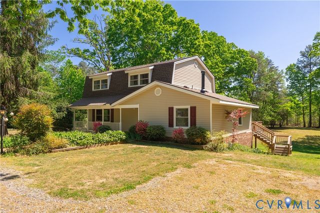 8901 Green St, Amelia Courthouse, VA 23002