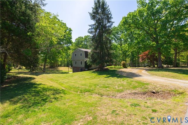 8901 Green St, Amelia Courthouse, VA 23002