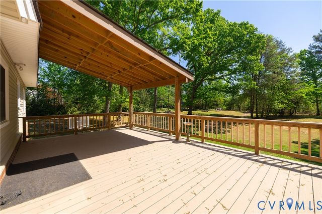 8901 Green St, Amelia Courthouse, VA 23002