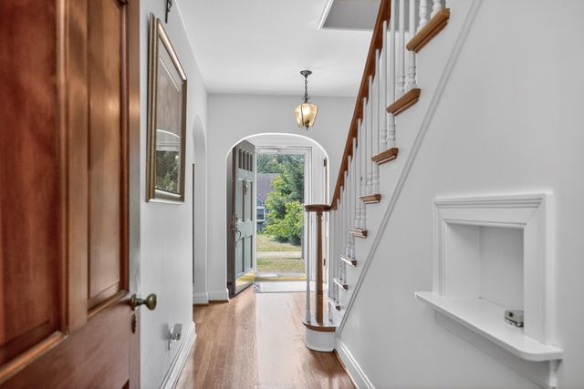 304 Village Drive, Lawrenceburg, KY 40342