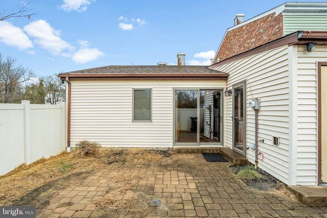 31 FAIRMOUNT DR, Willingboro, NJ 08046