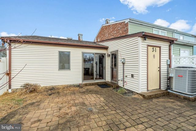 31 FAIRMOUNT DR, Willingboro, NJ 08046