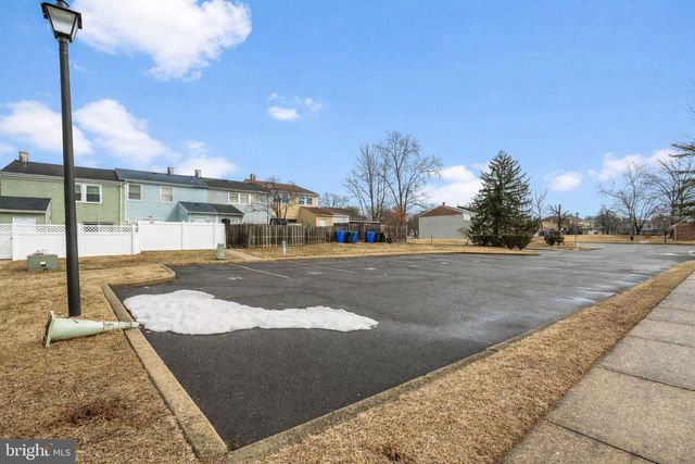 31 FAIRMOUNT DR, Willingboro, NJ 08046