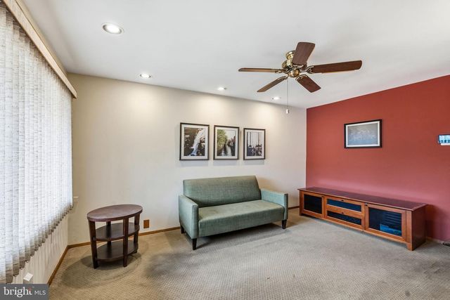 31 FAIRMOUNT DR, Willingboro, NJ 08046