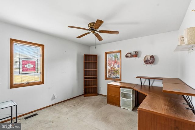 31 FAIRMOUNT DR, Willingboro, NJ 08046