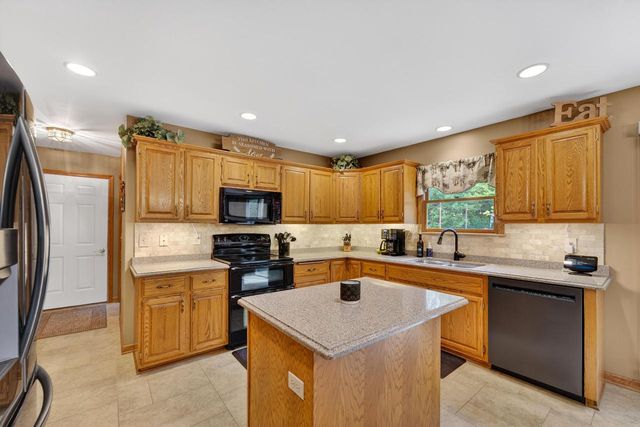 4724 40th STREET, Kenosha, WI 53144