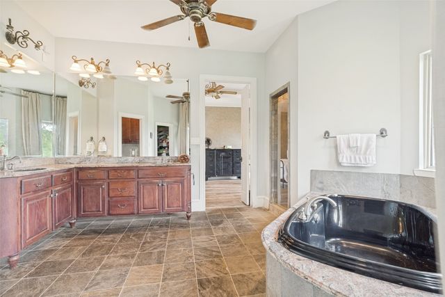 1237 Overlook Court, Whitney, TX 76692