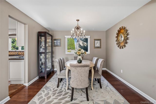 34 Admiral Road, Massapequa, NY 11758