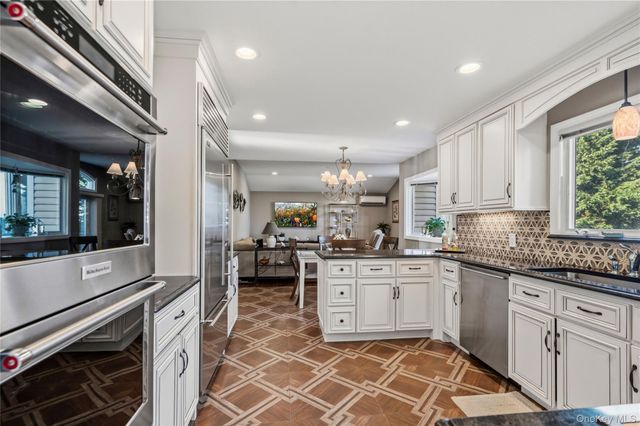34 Admiral Road, Massapequa, NY 11758
