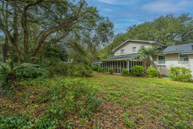 783 Fort Johnson Road, Charleston, SC 29412