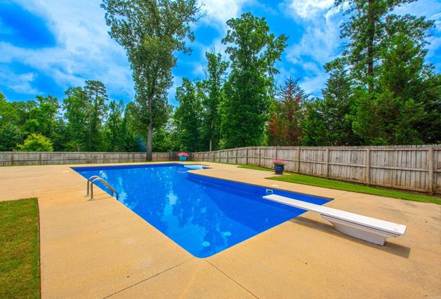 15 Cypress Lake Ct, Maumelle, AR 72113