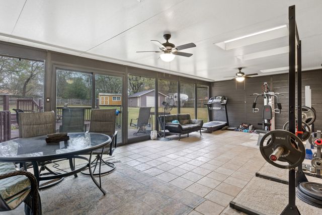 195 County Road 4164, Pittsburg, TX 75686