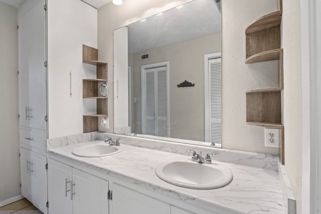 195 County Road 4164, Pittsburg, TX 75686