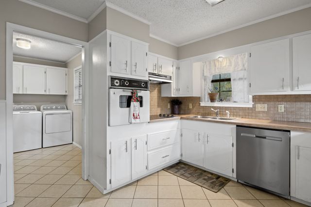 195 County Road 4164, Pittsburg, TX 75686