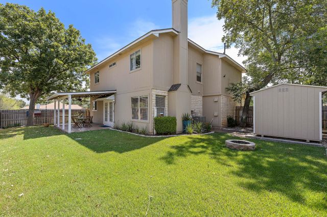 400 Debora DR, Georgetown, TX 78628