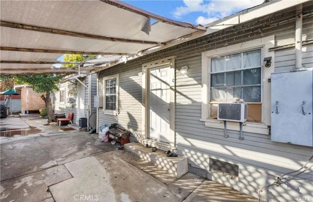 833 Pepper Way, Glendale, CA 91205