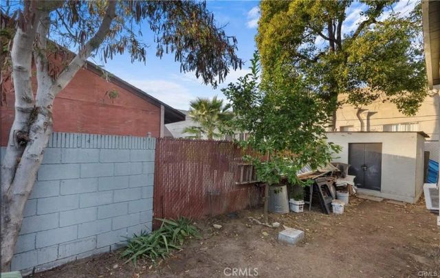 833 Pepper Way, Glendale, CA 91205