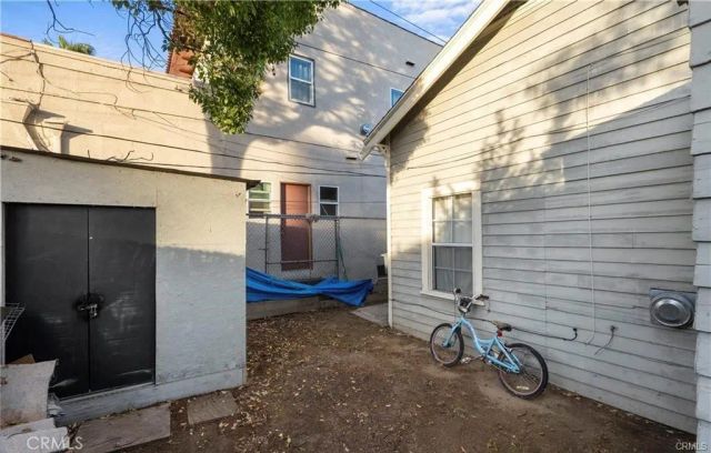 833 Pepper Way, Glendale, CA 91205