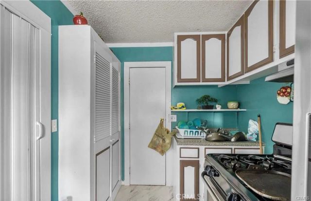 833 Pepper Way, Glendale, CA 91205