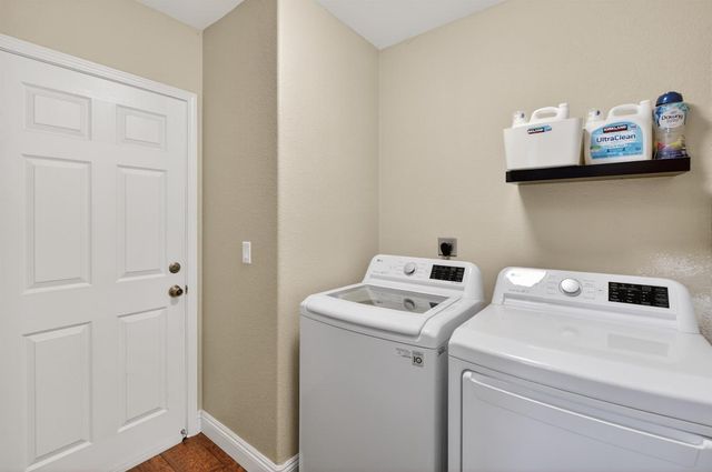 9362 Lost Springs Ct, Elk Grove, CA 95624