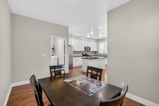 9362 Lost Springs Ct, Elk Grove, CA 95624