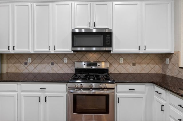 9362 Lost Springs Ct, Elk Grove, CA 95624