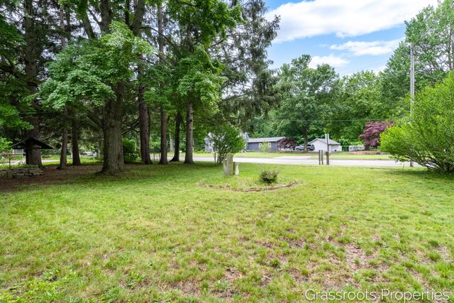 1403 S Mears Avenue, Whitehall City, MI 49461