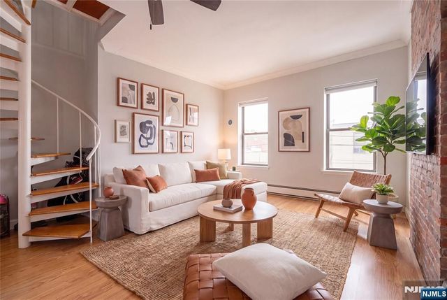 133 Grand Street 401, Jersey City, NJ 07302