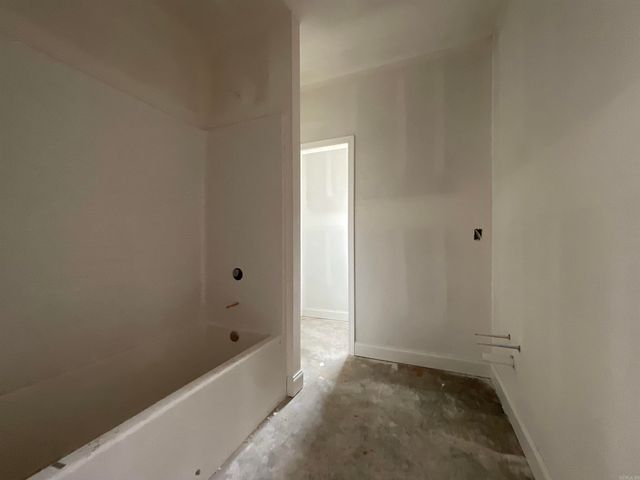 215 Kayla Lane, Lonoke, AR 72086
