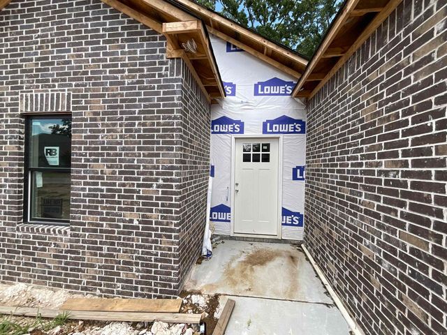 215 Kayla Lane, Lonoke, AR 72086