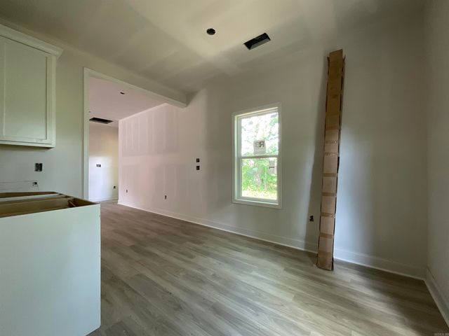 215 Kayla Lane, Lonoke, AR 72086