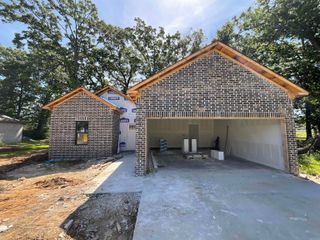 215 Kayla Lane, Lonoke, AR 72086