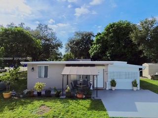 6137 Garfield Street, Hollywood, FL 33024