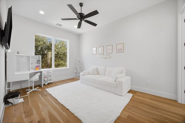 7 Center Court, Heath, TX 75032