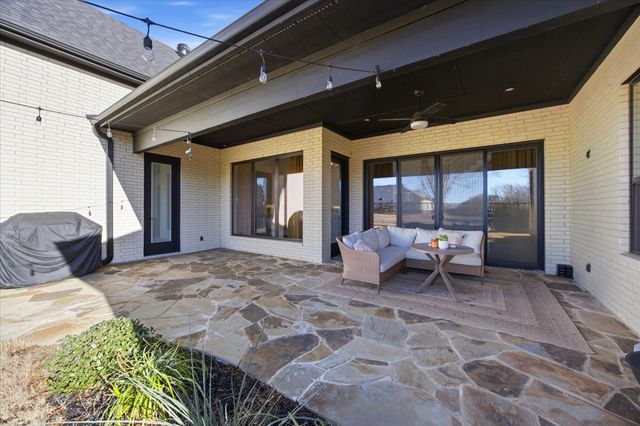 7 Center Court, Heath, TX 75032