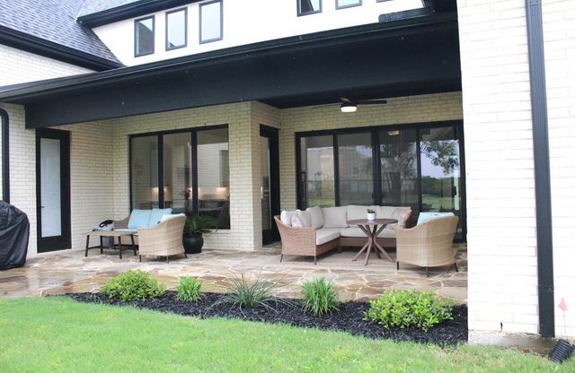 7 Center Court, Heath, TX 75032