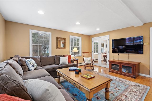 108 Harvard Rd, Stow, MA 01775