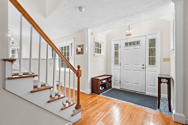 108 Harvard Rd, Stow, MA 01775