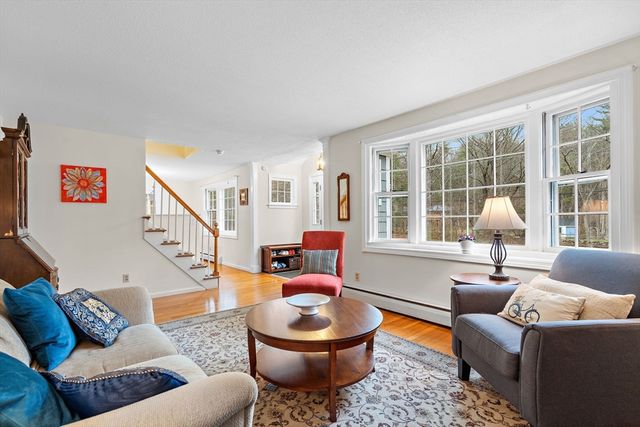108 Harvard Rd, Stow, MA 01775
