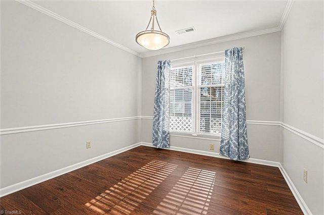 128 Pebble Ridge Lane, Winston-salem, NC 27104