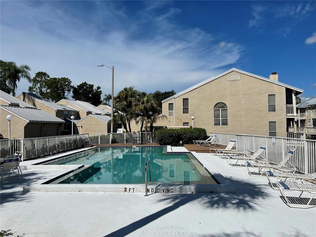 Image 4 of property listing at 13001 ARBORVIEW PLACE, Tampa, FL 33618