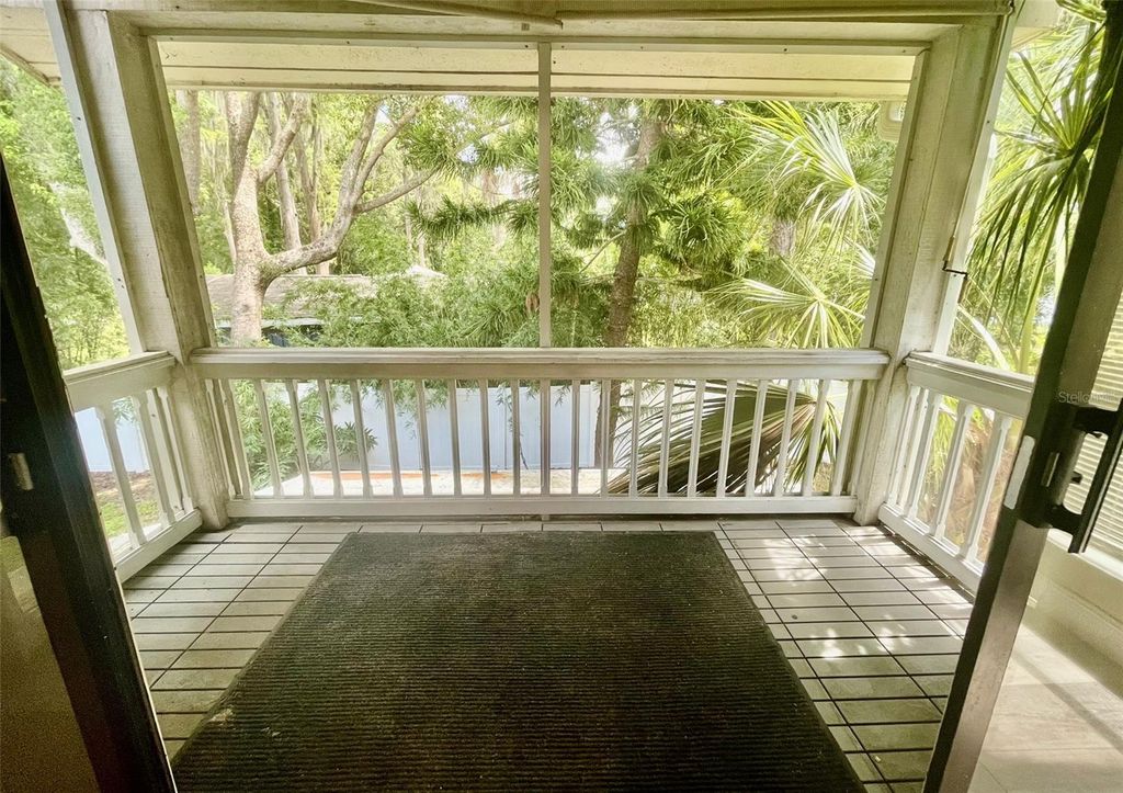 Image 39 of property listing at 13001 ARBORVIEW PLACE, Tampa, FL 33618